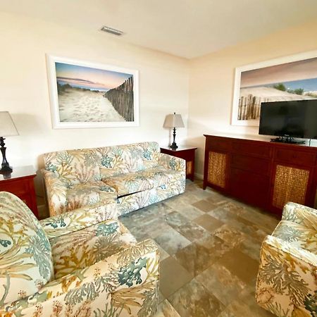 Nautical Watch Aparthotel Belleair Beach Εξωτερικό φωτογραφία