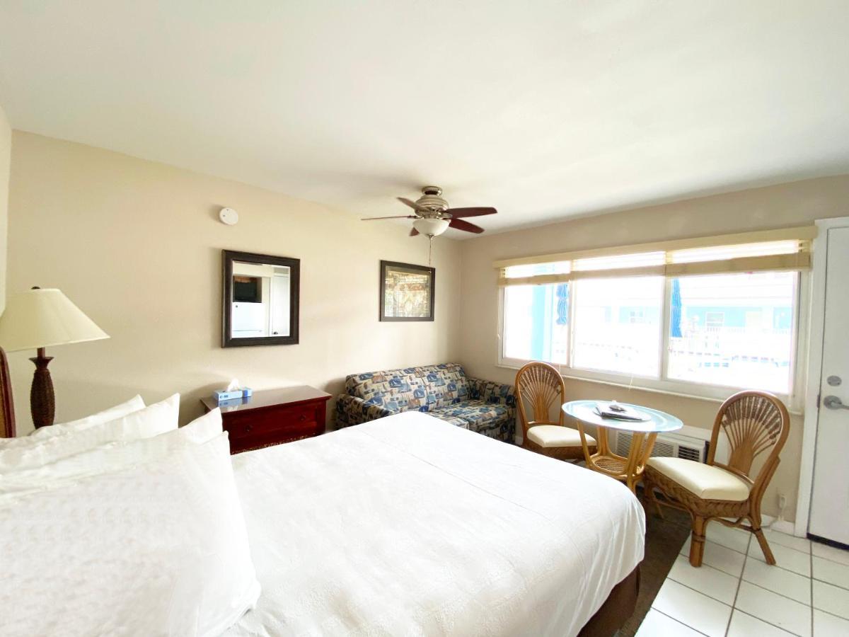 Nautical Watch Aparthotel Belleair Beach Εξωτερικό φωτογραφία